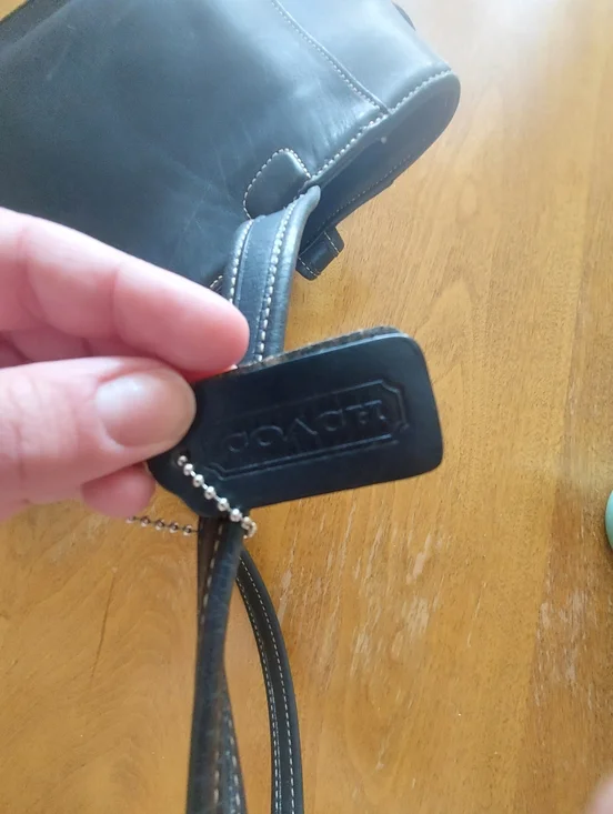 Coach Vintage Bleecker Bucket Tote (Sm) - Picture 6 of 7